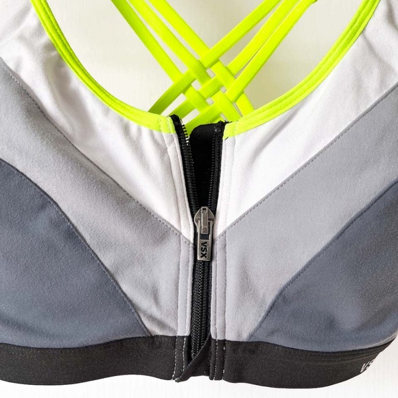 VICTORIA'S SECRET VSX The Knockout Front Close Sports Bra NWOT - Picture 2 of 14